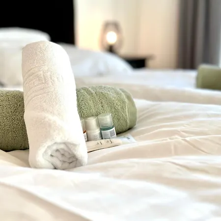Appartement Beefree Connect-metro-shops-freeparking